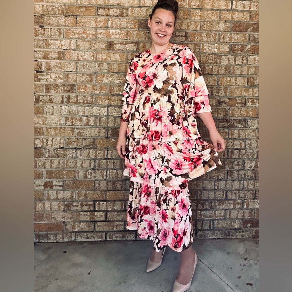 Becca Ruffle Dress - Picture 2 of 4